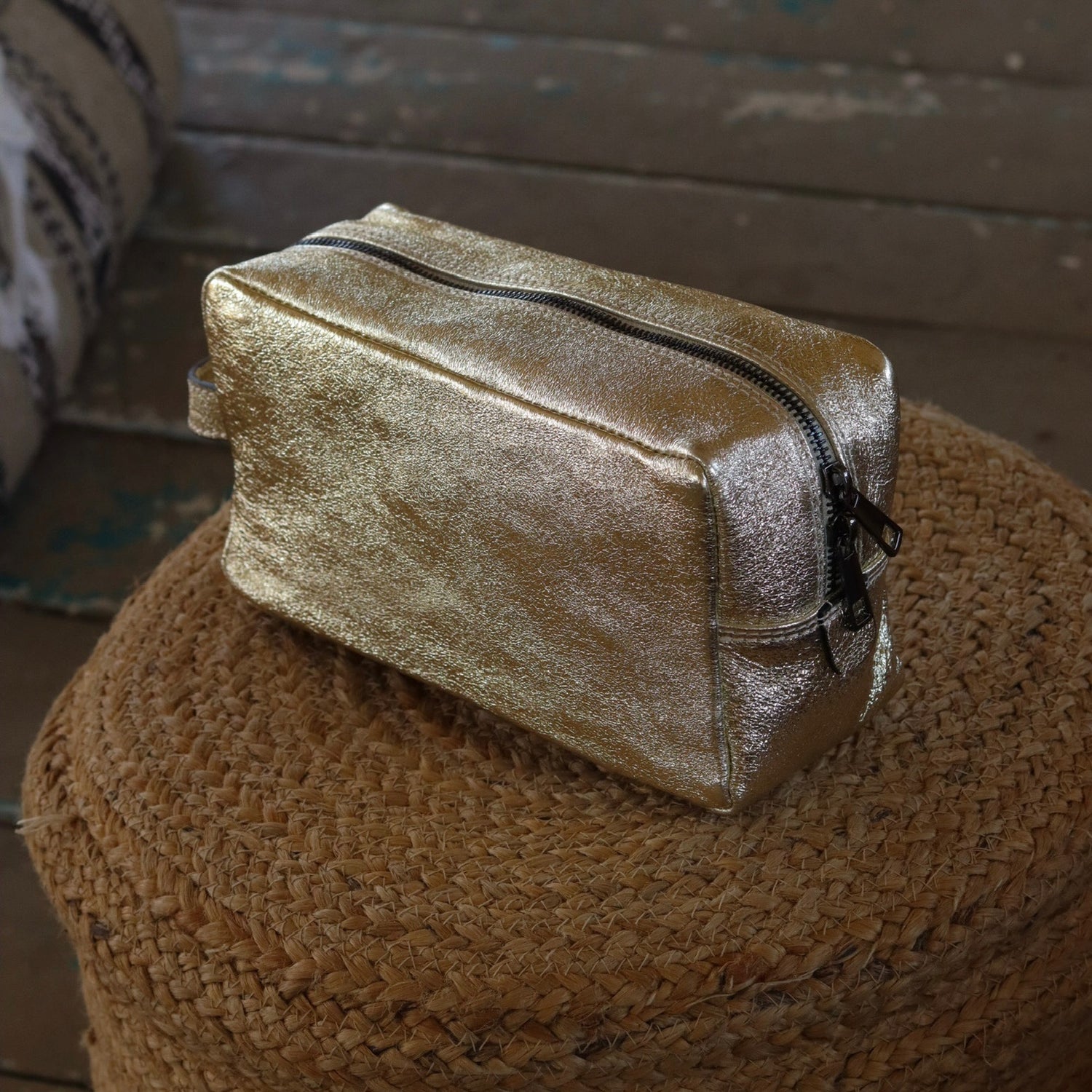 NECESER INFINITY PIEL DORADO