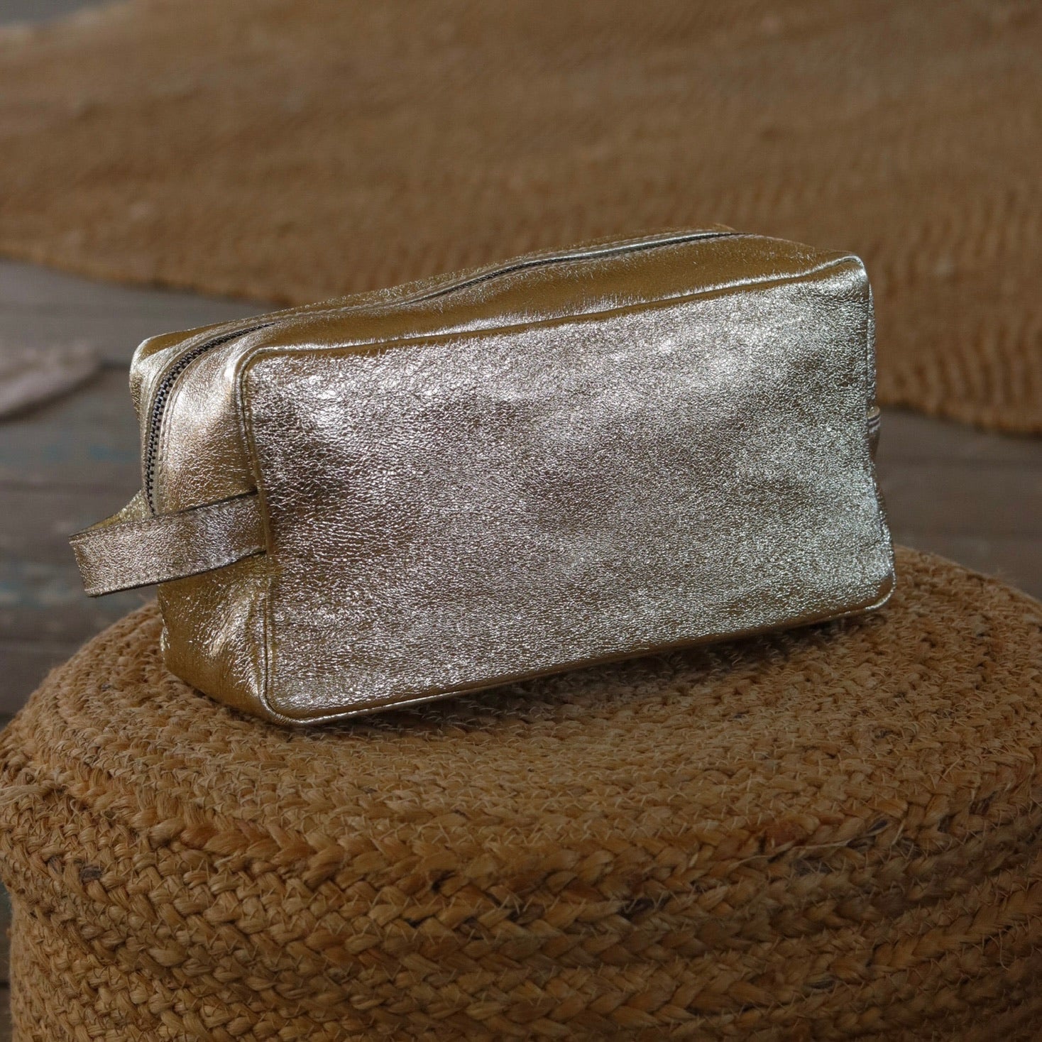 NECESER INFINITY PIEL DORADO